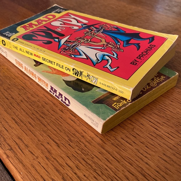 MAD Magazine Paperbacks - Picture 5 of 5